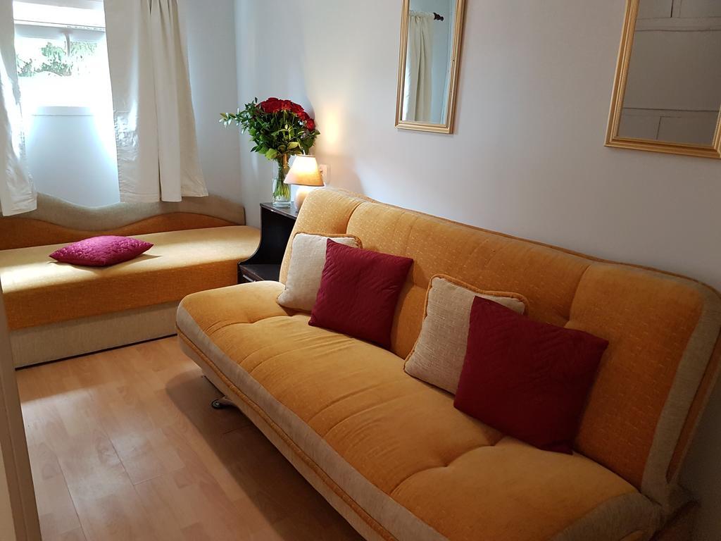 Dom Goscinny Marta - Pokoje, Apartamenty, Domki Krynica Morska Εξωτερικό φωτογραφία